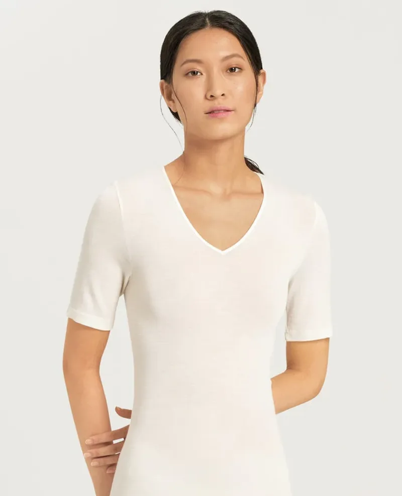 Hanro Woolen Silk Short Sleeve Top in Cream